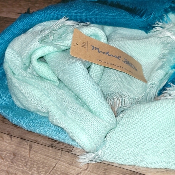 🆕️MICHAEL STARS AQUA OMBRE ETERNITY SCARF/ACRYLIC - Picture 3 of 13